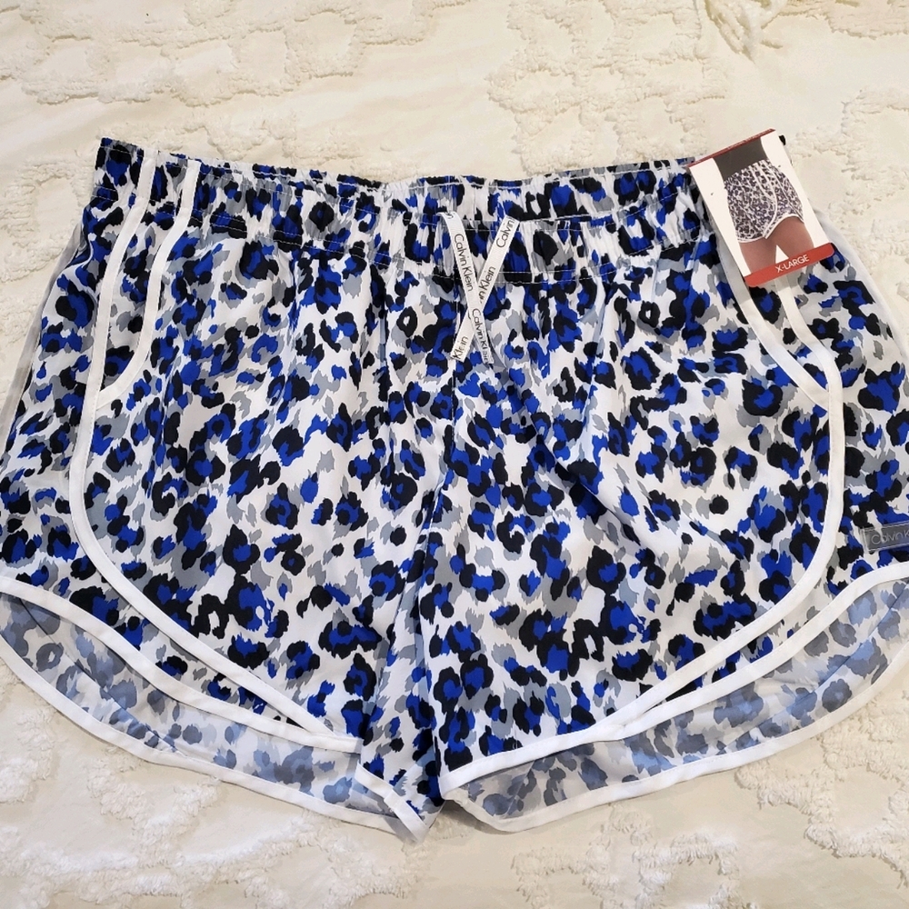 NWT Calvin Klein Active Short